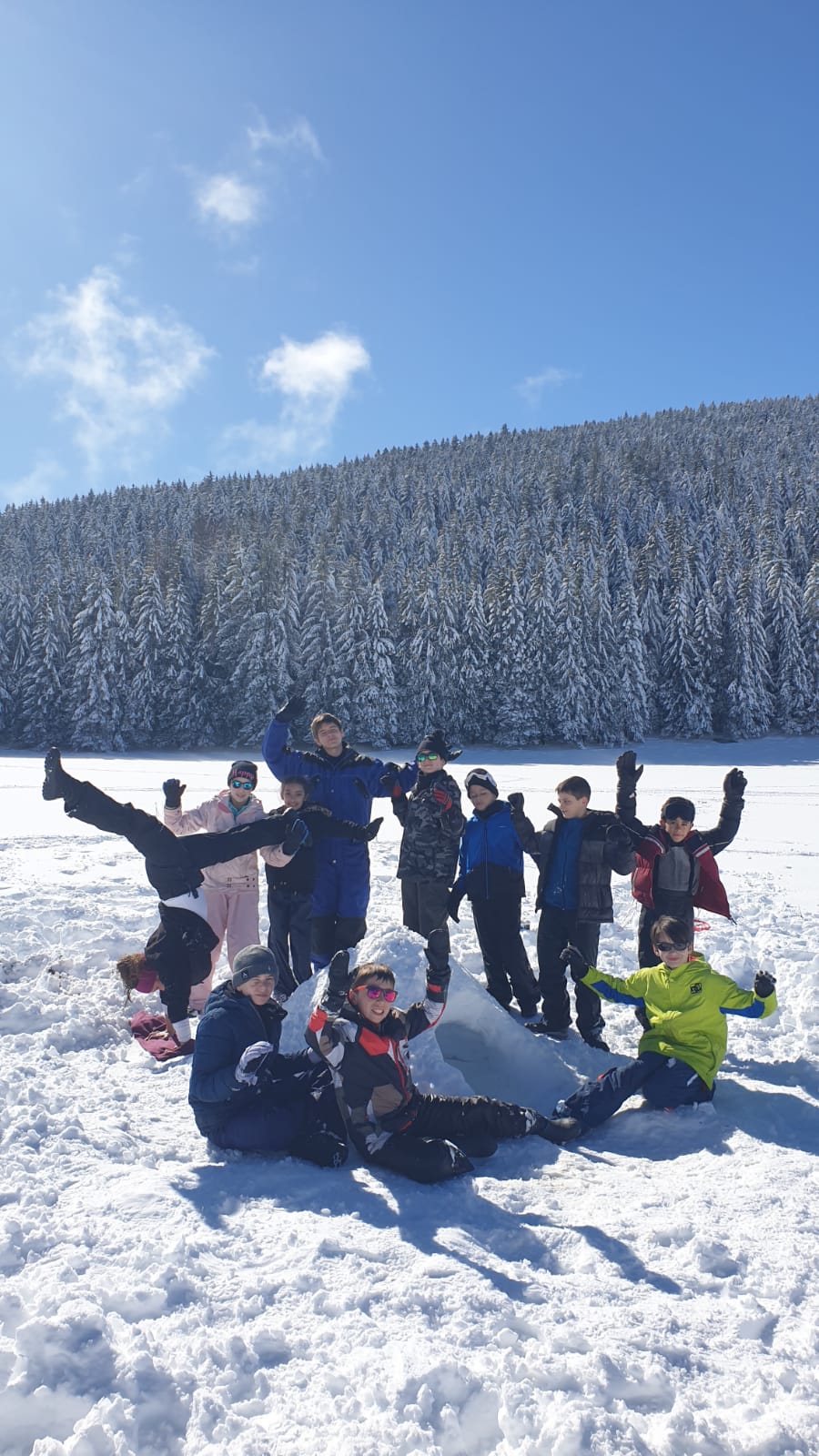enfants dans la neige